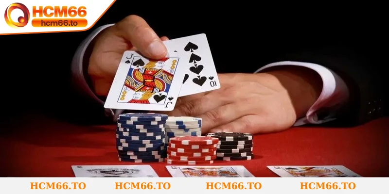 Xì Tố – Trò Chơi Đánh Bài Hấp Dẫn, Thách Thức Tư Duy 2 Thành viên chinh phục nên biết thời điểm tố, theo hoặc bỏ bài hợp lý